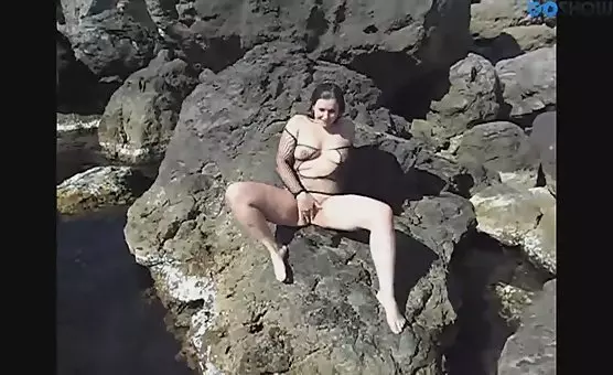 Ocean Lovers Anal Rocks Amateur Fucking Fun
